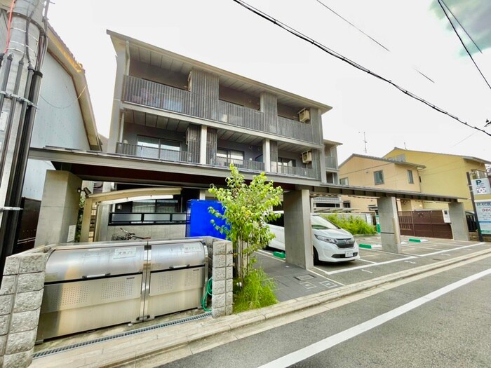 エクセレント二条城北の物件外観写真