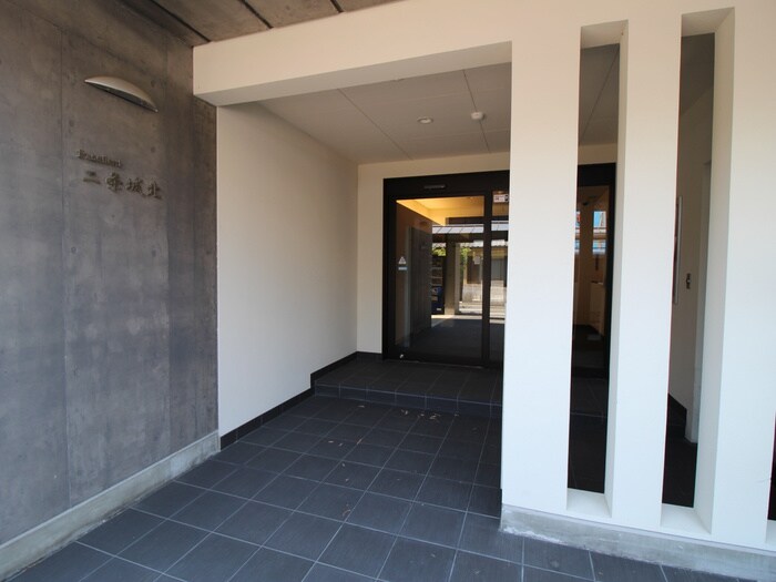 エクセレント二条城北の物件外観写真