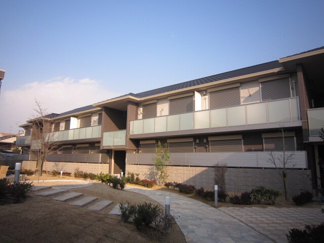 アトレッテ　ジーロの物件外観写真