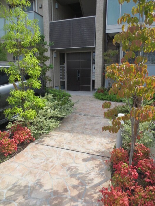 シャーメゾン楠の物件外観写真