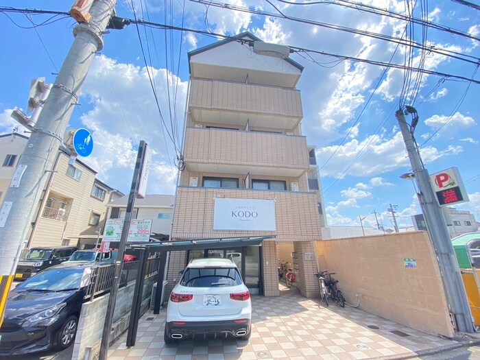 アルティスタ三条の物件外観写真