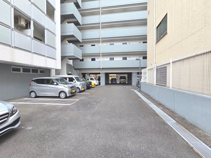 ブランメゾン堀川の物件外観写真