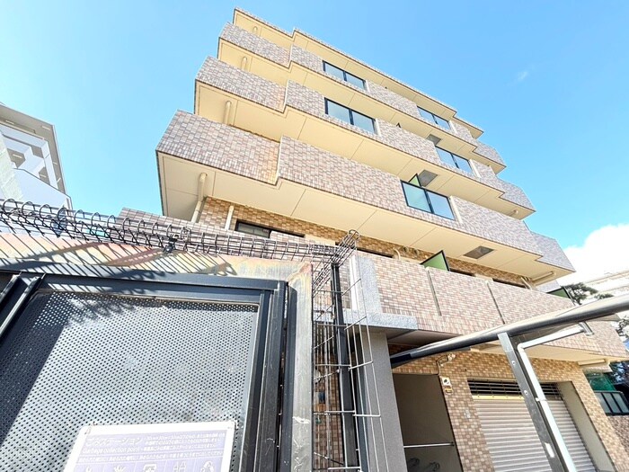 メゾン・プチポールの物件外観写真