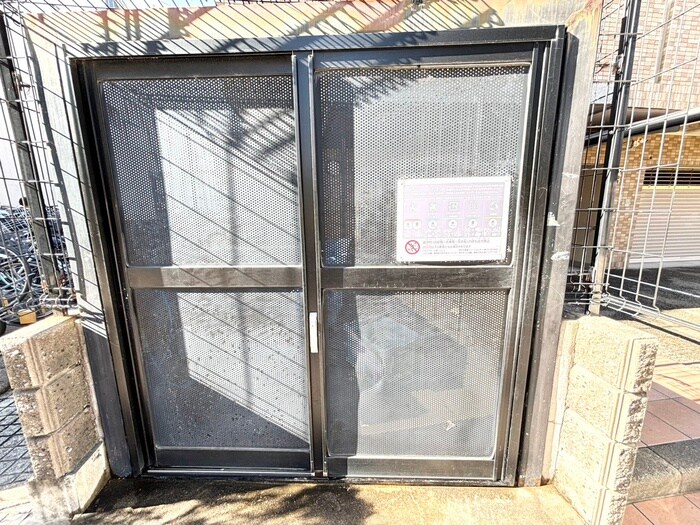 メゾン・プチポールの物件外観写真