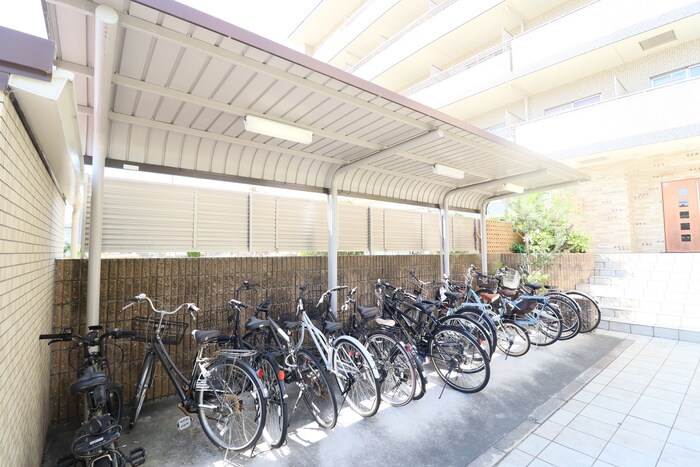 彩都シオンの物件外観写真