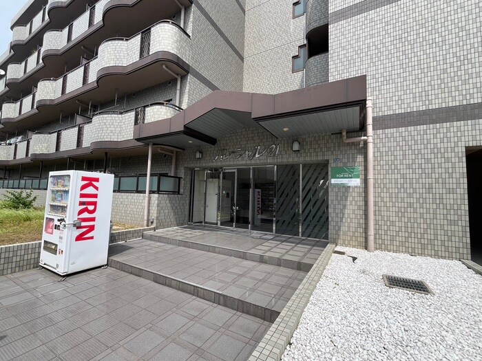 パレ－シャル２１の物件外観写真