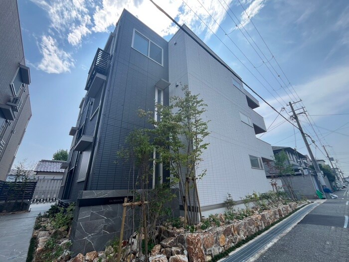 ラ・メゾン三保町の物件外観写真