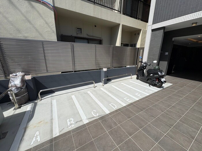 ヴィラ四条大宮の物件外観写真