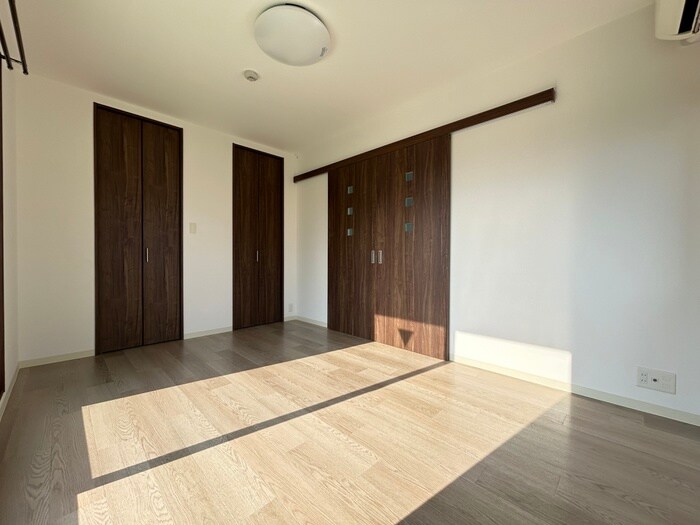 グリ－ンパ－ク西院の物件内観写真