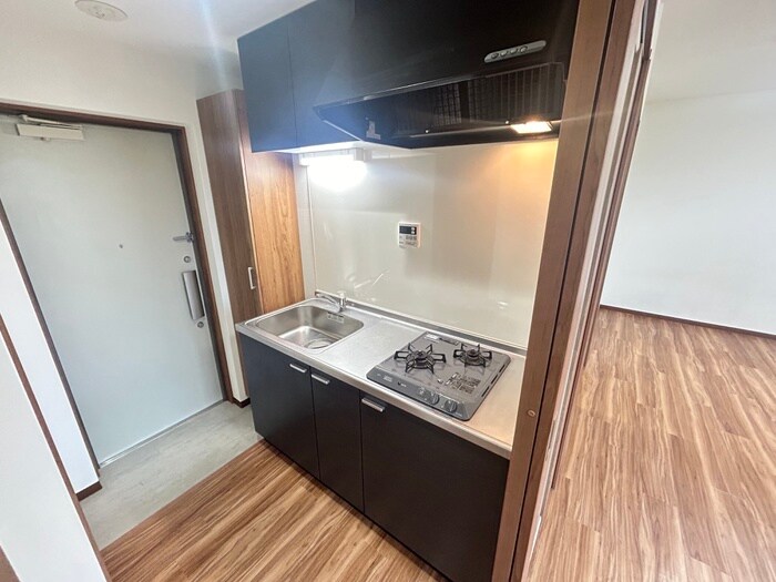 グリ－ンパ－ク西院の物件内観写真