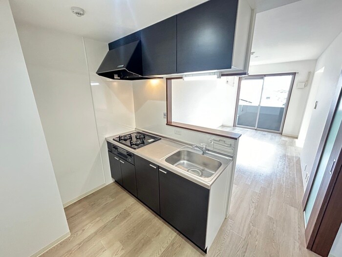 グリ－ンパ－ク西院の物件内観写真