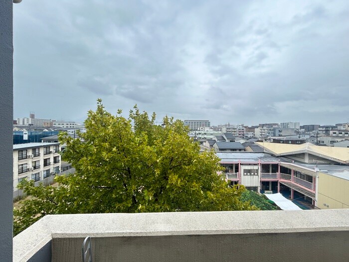 グリ－ンパ－ク西院の物件内観写真