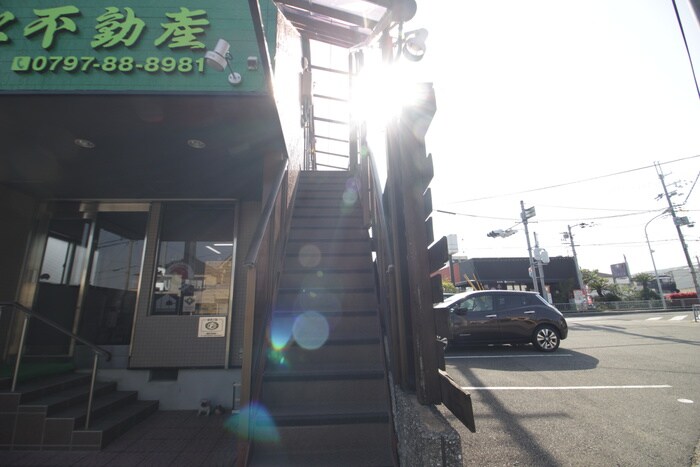 クオリティ宝塚の物件外観写真