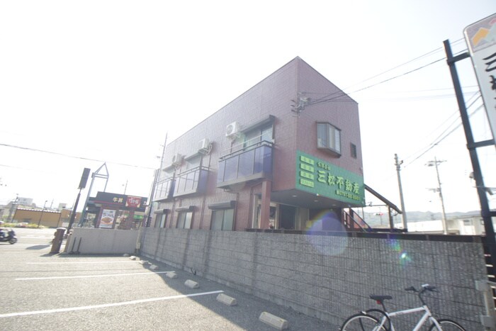 クオリティ宝塚の物件外観写真