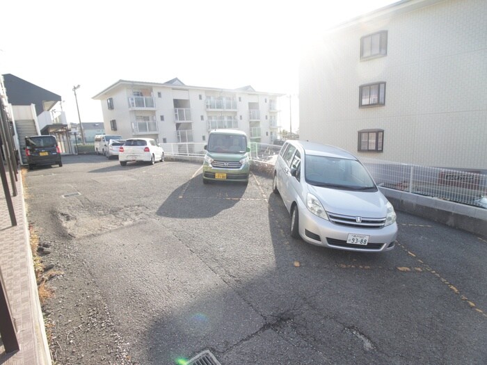 グリ－ン桃山Ａ棟の物件外観写真