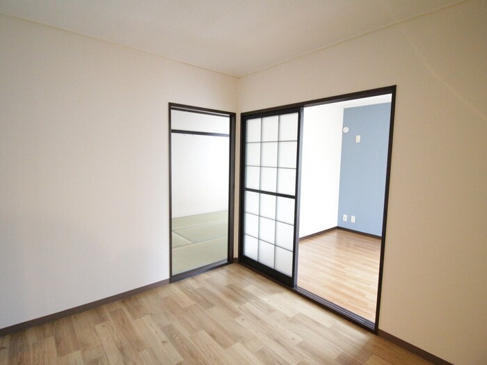 グリ－ン桃山Ａ棟の物件内観写真