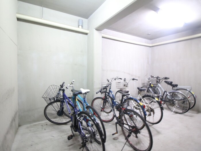 グランコスモ御所東の物件外観写真