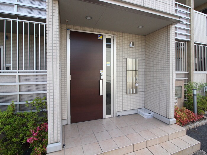 シンフォニアの物件外観写真