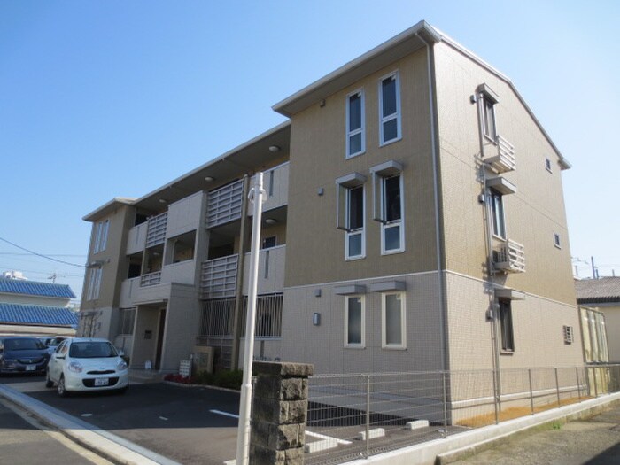 シンフォニアの物件外観写真