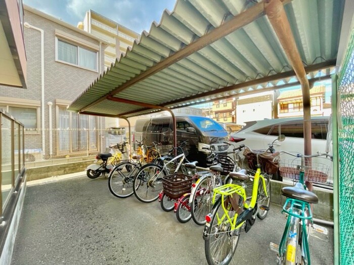 ｸﾞﾗﾝﾄﾞﾊｳｽ寝屋川の物件外観写真