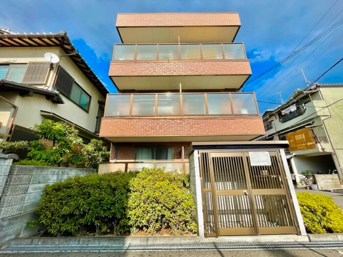 ｸﾞﾗﾝﾄﾞﾊｳｽ寝屋川の物件外観写真