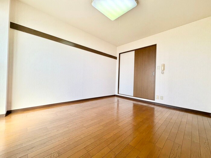 ｸﾞﾗﾝﾄﾞﾊｳｽ寝屋川の物件内観写真