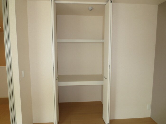 ドミール箕面の物件内観写真