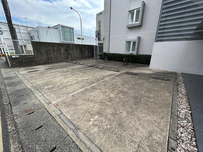 アルカディア彩貴の物件外観写真