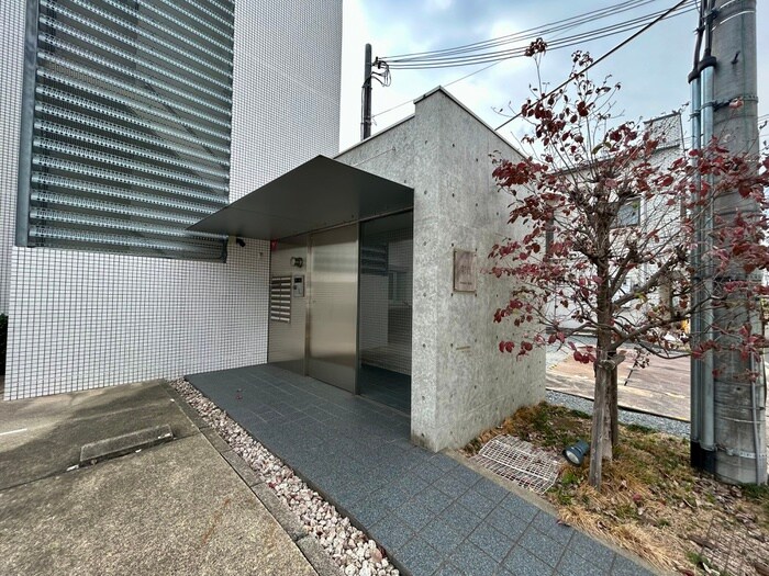 アルカディア彩貴の物件外観写真