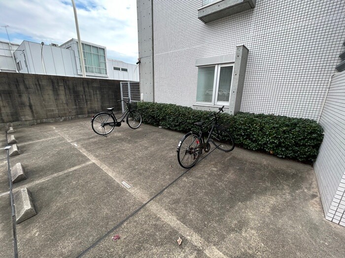 アルカディア彩貴の物件外観写真