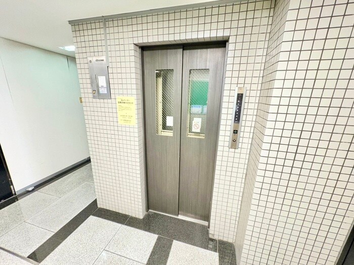 ア－バンコ－ト玉造の物件外観写真