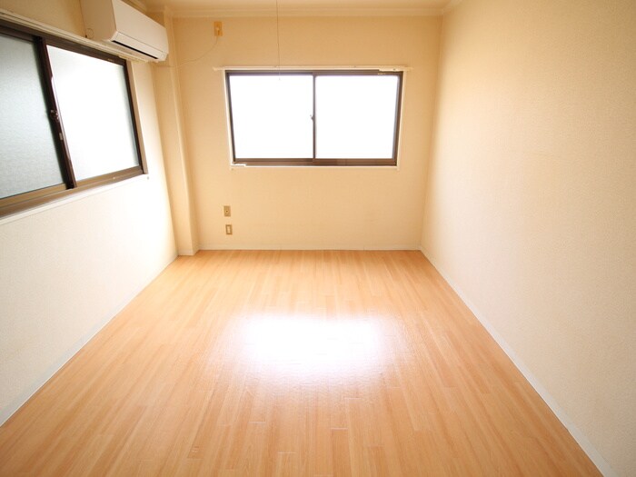 ファインコート寝屋川の物件内観写真