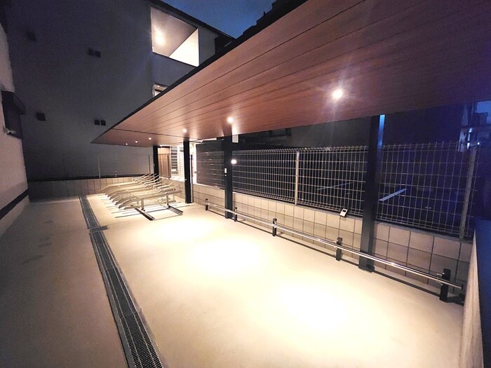 Armojour A棟の物件外観写真