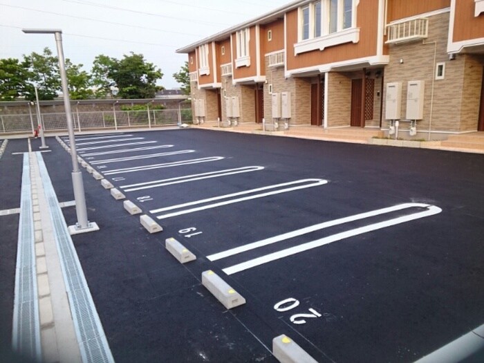 マーマネの物件外観写真