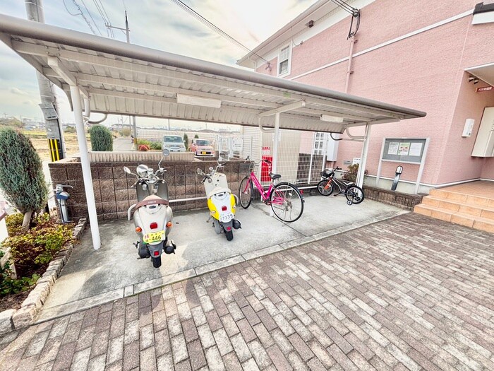 クラ－ル・ベルＦ・Ｕの物件外観写真