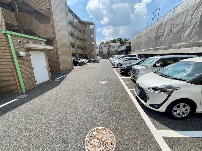 レフィナ－ドの物件外観写真