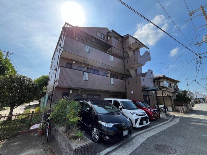 エルハ１番館の物件外観写真