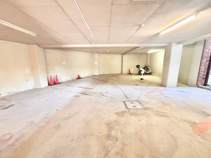 グランデ東香里の物件外観写真