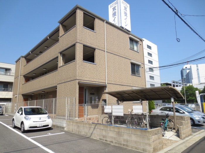 ラ・メゾン・ドゥ・サチの物件外観写真