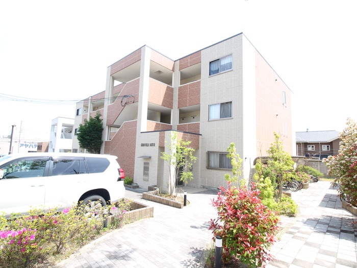 URBAN HILLS SAITO Ⅱの物件外観写真