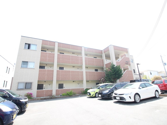 URBAN HILLS SAITO Ⅱの物件外観写真