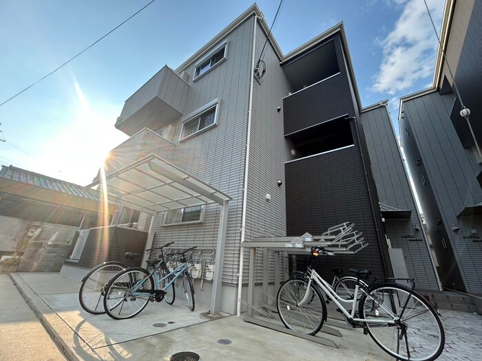 ALEGRIA河内山本WESTの物件外観写真