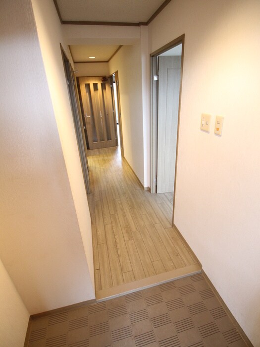 ヴェルドミ－ル桃山台の物件内観写真