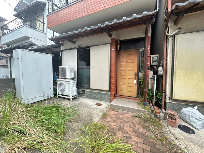 招提大谷戸建の物件外観写真