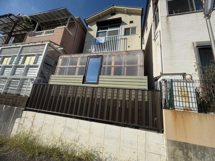 五色山五丁目貸家の物件外観写真