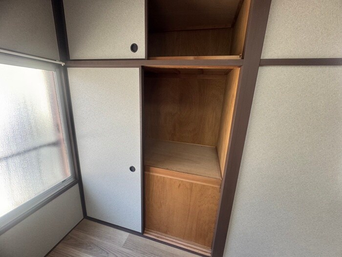 五色山五丁目貸家の物件内観写真