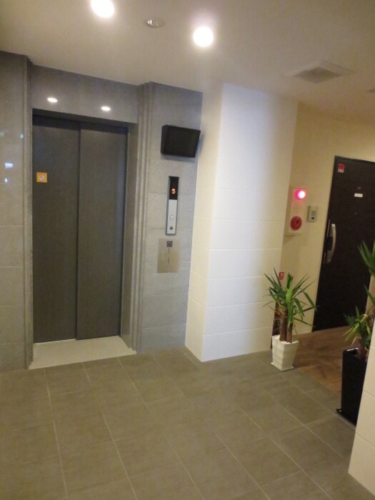 ﾚｼﾞﾃﾞﾝｽ京都ｹﾞｰﾄｼﾃｨ(303)の物件外観写真