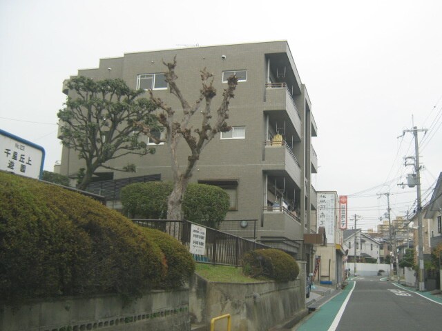 サンフレア千里丘の物件外観写真