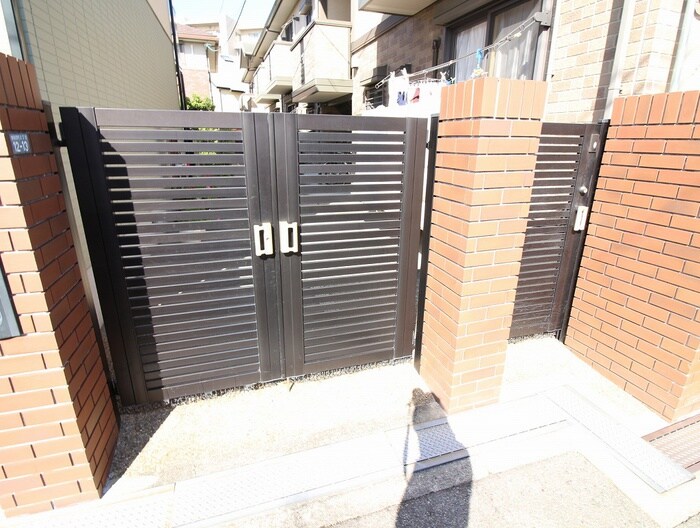 ウエストヒルズⅡの物件外観写真