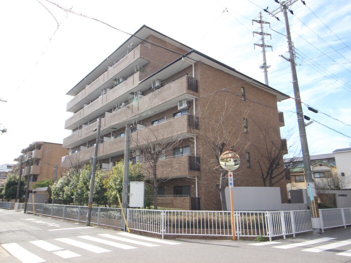 ＦＯＵＲＭ－レジデンス東園田の物件外観写真